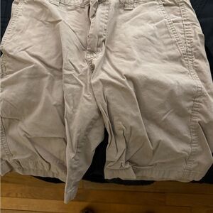 Magellan Outdoors Men's Light Tan Cargo Shorts